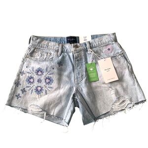 Lucky Brand floral Embroidered light wash distressed denim 90s midi shorts